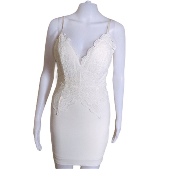 FASHION NOVA Meeting My Love Crochet Dress With Sweetheart Neckline Ivory Small - Picture 4 of 13